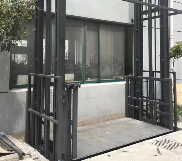 安福导轨式施工升降机助力民生工程提速增效